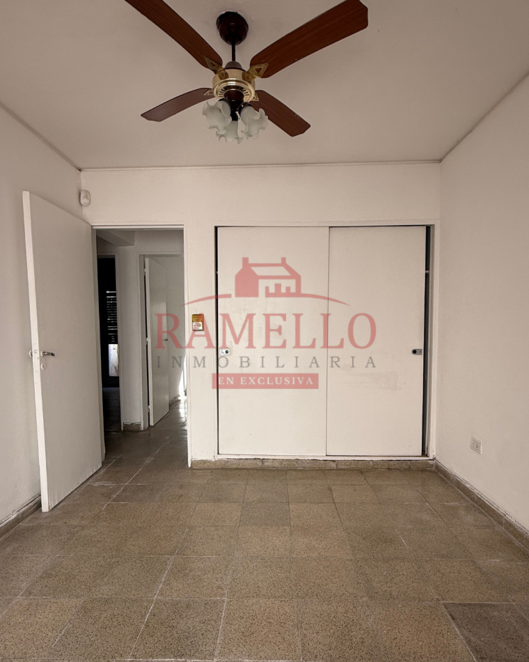 CASA EN VENTA - Tres dormitorios! Apta credito hipotecario 