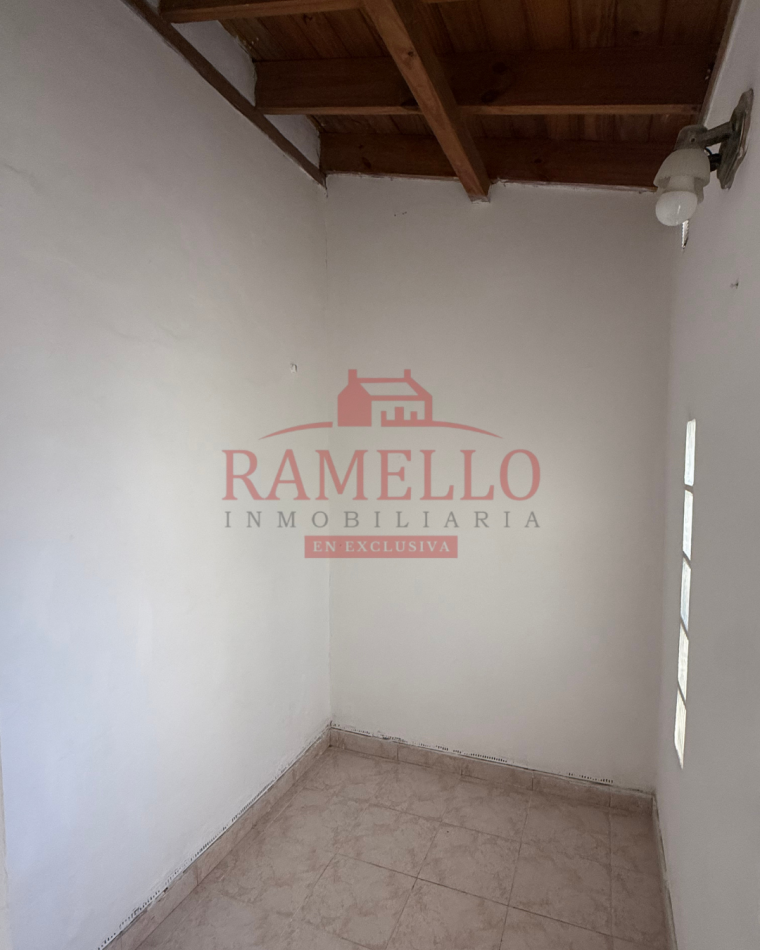 CASA EN VENTA - Tres dormitorios! Apta credito hipotecario 