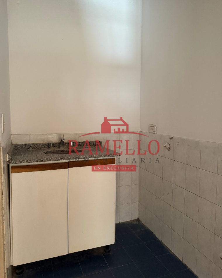 EN VENTA! Dpto un dormitorio c/balcon - Pleno Centro  