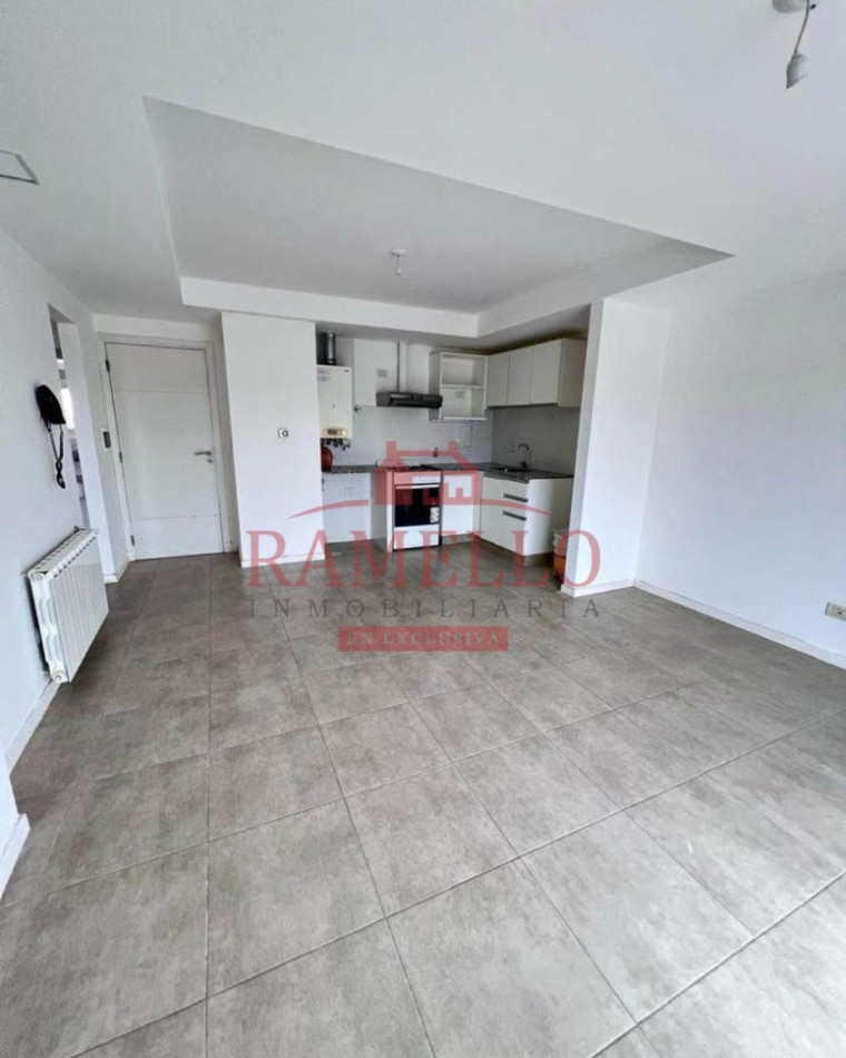 VENDO DPTO DE CATEGORIA! Un dormitorio con balcon 
