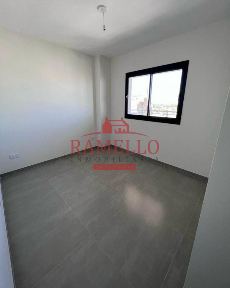 VENDO DPTO DE CATEGORIA! Torre Yrigoyen - Un dormitorio con balcon