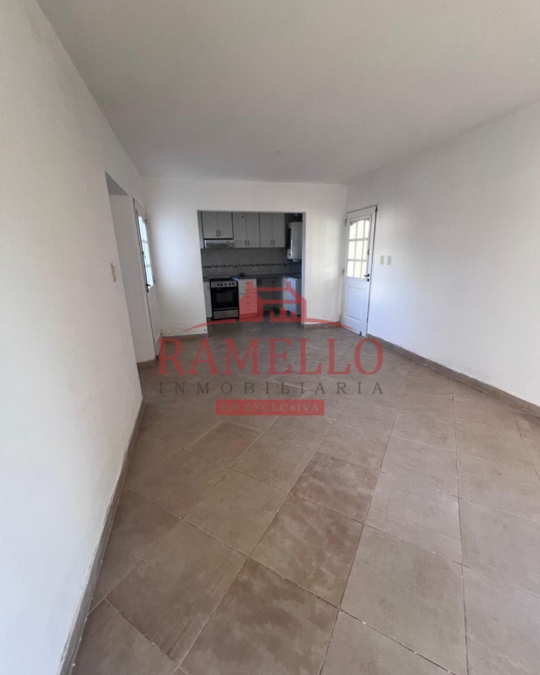 VENDO DUPLEX! Dos dormitorios con cochera