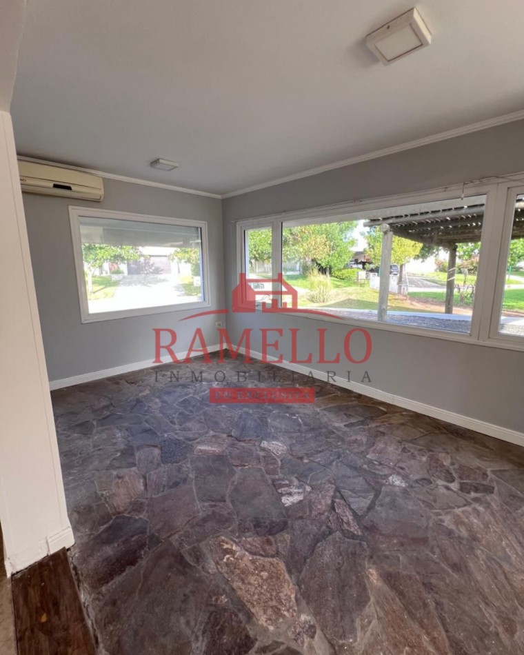 VENDO CASA DE CATEGORIA! Country San Esteban 