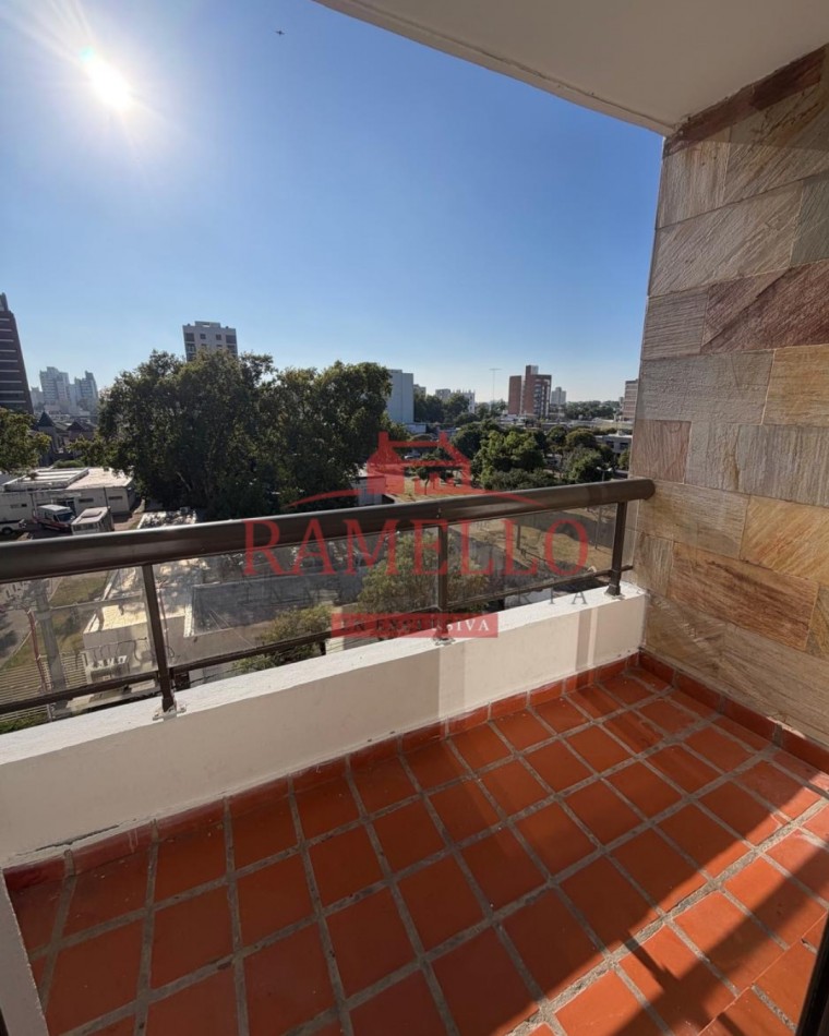 VENDO DPTO - Dos dormitorios con cochera en Torre Hovenia I