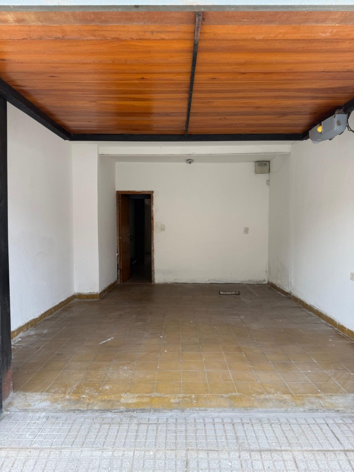 EN ALQUILER - Duplex dos dormitorios con garage y quincho 