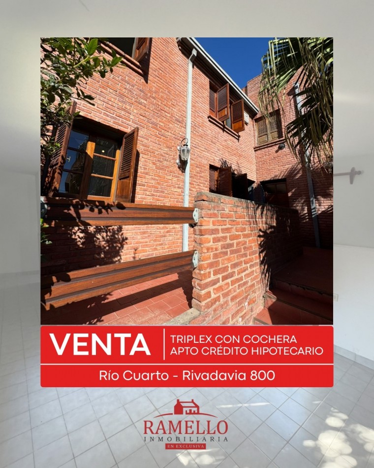 EN VENTA! Amplio triplex con cochera 