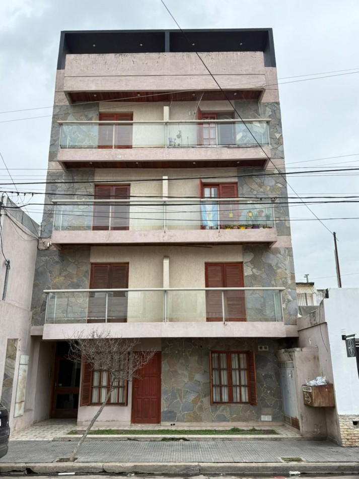 En Alquiler - Dpto un dormitorio con balcon 
