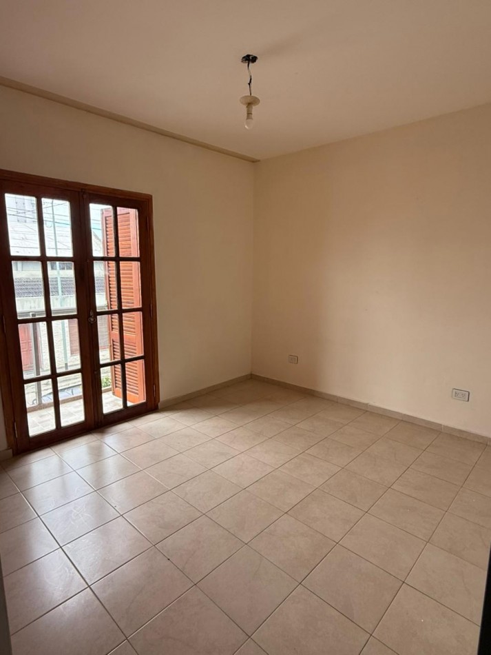 En Alquiler - Dpto un dormitorio con balcon 