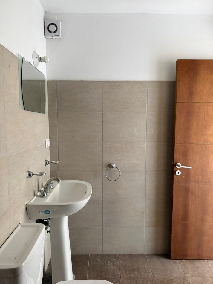 En alquiler - Dpto centrico | Un dormitorio con balcon 