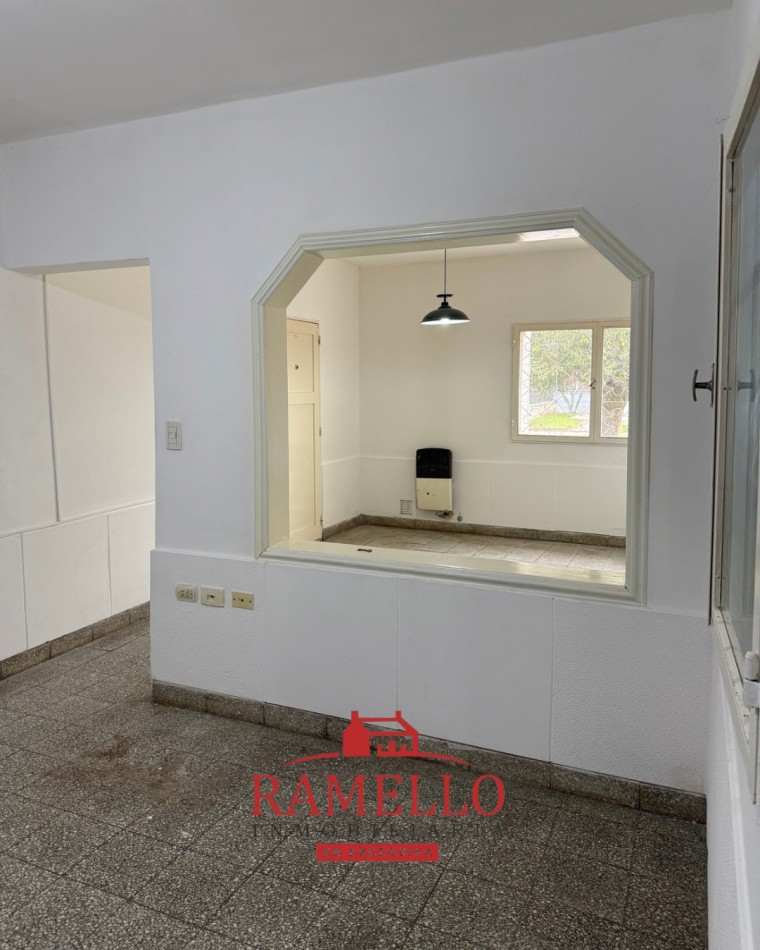 EN VENTA - Casa de tres dormitorios con garage | Apta credito hipotecario