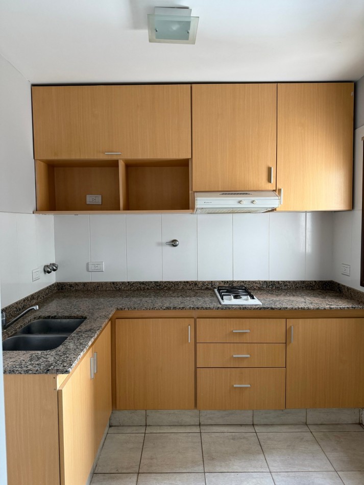 EN ALQUILER - Dpto de un dormitorio con balcon | Zona centro 